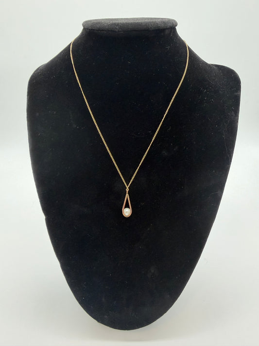 Vintage 14k Gold and Pearl Necklace